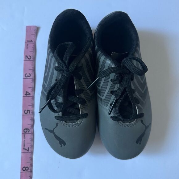 Puma Kids Size 10 Soccer Cleats - Picture 6 of 8